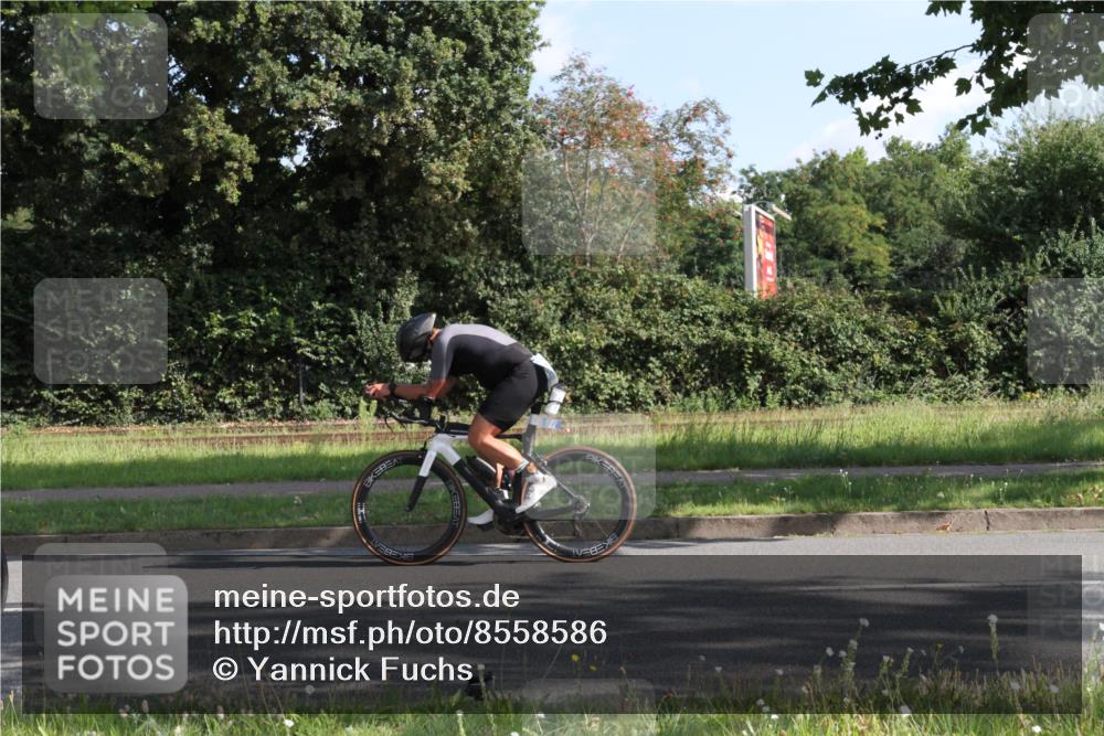 10.08.2025 - GEWOBA Citytriathlon Bremen Yannick Fuchs http://msf.ph/oto/8558586 10.08.2025 10:32:44 Radfahren 349, 371, 384, 406, 426, 473, 483, 502 meine-sportfotos.de