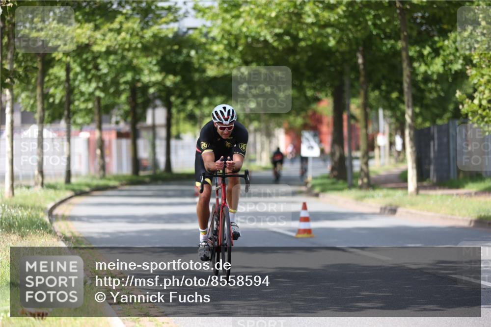 10.08.2025 - GEWOBA Citytriathlon Bremen Yannick Fuchs http://msf.ph/oto/8558594 10.08.2025 12:33:30 Radfahren 820, 836, 859 meine-sportfotos.de
