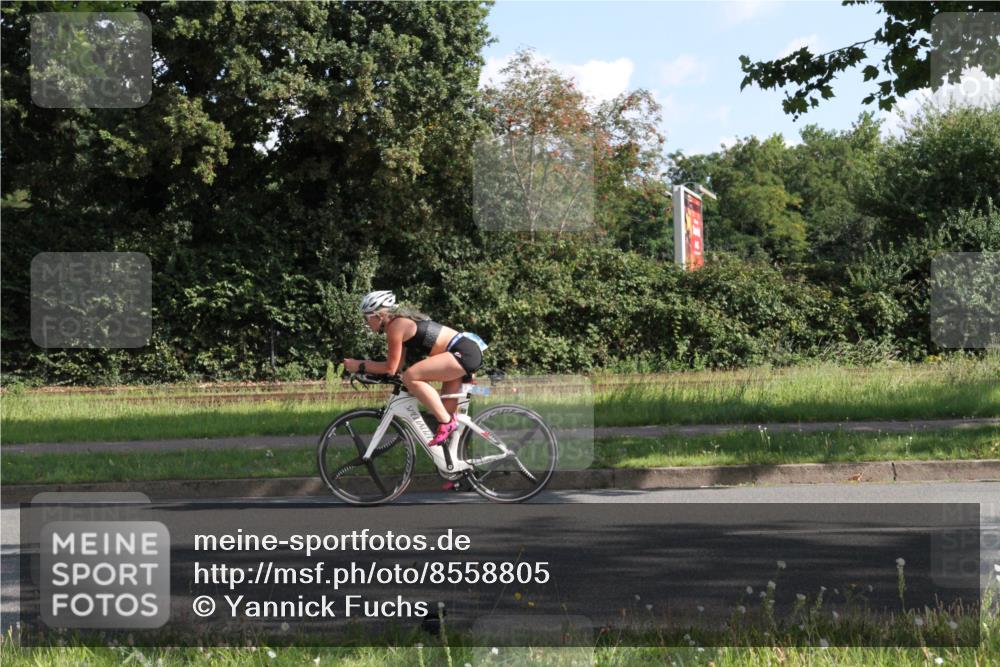 10.08.2025 - GEWOBA Citytriathlon Bremen Yannick Fuchs http://msf.ph/oto/8558805 10.08.2025 10:34:23 Radfahren 456, 500 meine-sportfotos.de