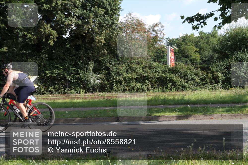 10.08.2025 - GEWOBA Citytriathlon Bremen Yannick Fuchs http://msf.ph/oto/8558821 10.08.2025 10:34:29 Radfahren 213, 358, 456, 500 meine-sportfotos.de