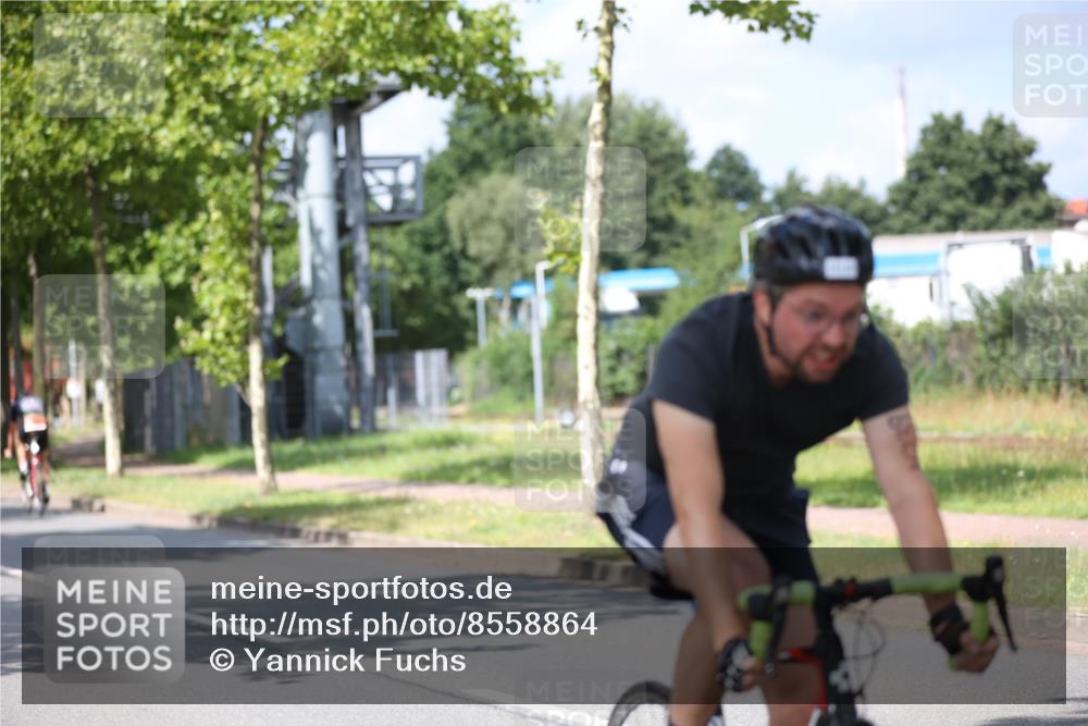 10.08.2025 - GEWOBA Citytriathlon Bremen Yannick Fuchs http://msf.ph/oto/8558864 10.08.2025 12:35:24 Radfahren 579, 642, 719, 742, 783, 833, 919, 973, 977, 1039 meine-sportfotos.de