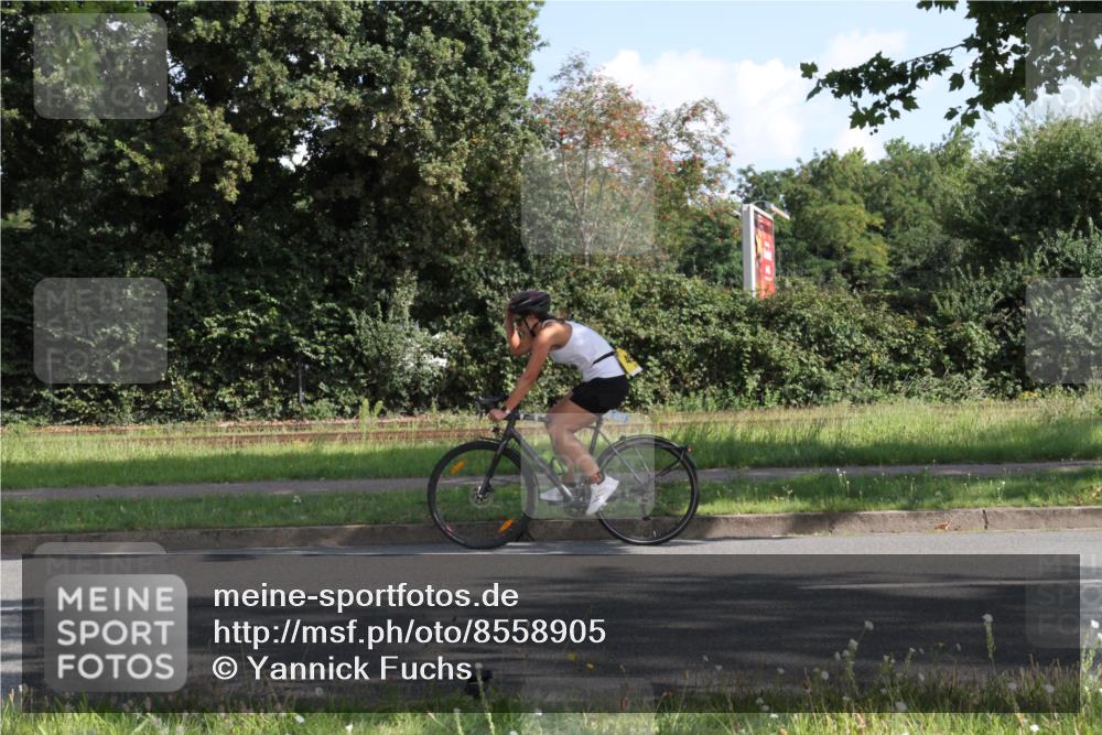10.08.2025 - GEWOBA Citytriathlon Bremen Yannick Fuchs http://msf.ph/oto/8558905 10.08.2025 10:35:07 Radfahren 29, 147, 181, 241, 379, 382, 393, 404, 444, 445, 461 meine-sportfotos.de