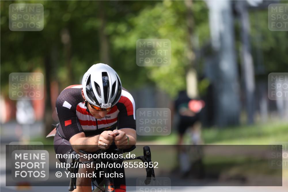 10.08.2025 - GEWOBA Citytriathlon Bremen Yannick Fuchs http://msf.ph/oto/8558952 10.08.2025 12:36:05 Radfahren 567, 582, 636, 759, 843, 877 meine-sportfotos.de