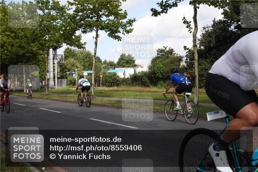 10.08.2025 - GEWOBA Citytriathlon Bremen Yannick Fuchs http://msf.ph/oto/8559406 10.08.2025 10:55:13 Radfahren 19, 163, 211, 219, 397, 418 meine-sportfotos.de