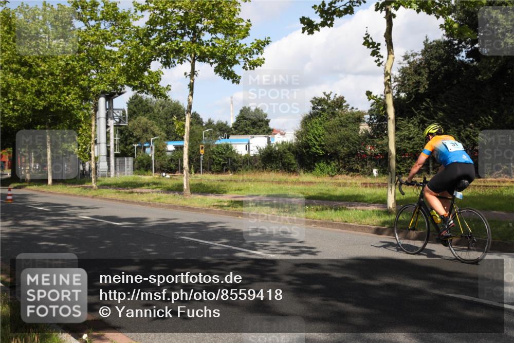 10.08.2025 - GEWOBA Citytriathlon Bremen Yannick Fuchs http://msf.ph/oto/8559418 10.08.2025 10:55:35 Radfahren 117, 219, 444, 480 meine-sportfotos.de