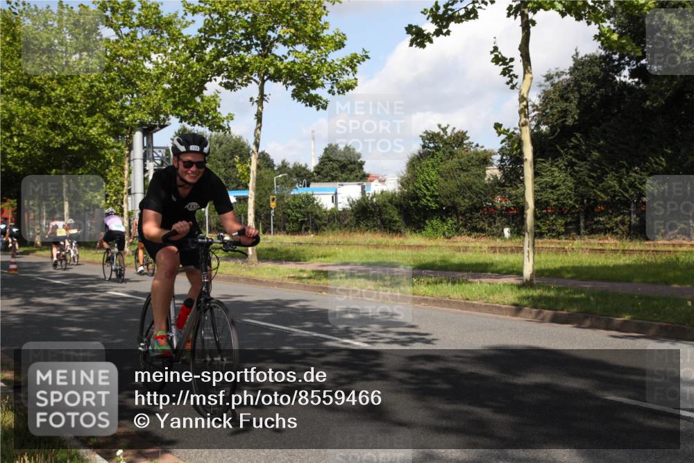 10.08.2025 - GEWOBA Citytriathlon Bremen Yannick Fuchs http://msf.ph/oto/8559466 10.08.2025 10:57:16 Radfahren 5, 77, 101, 233, 435 meine-sportfotos.de