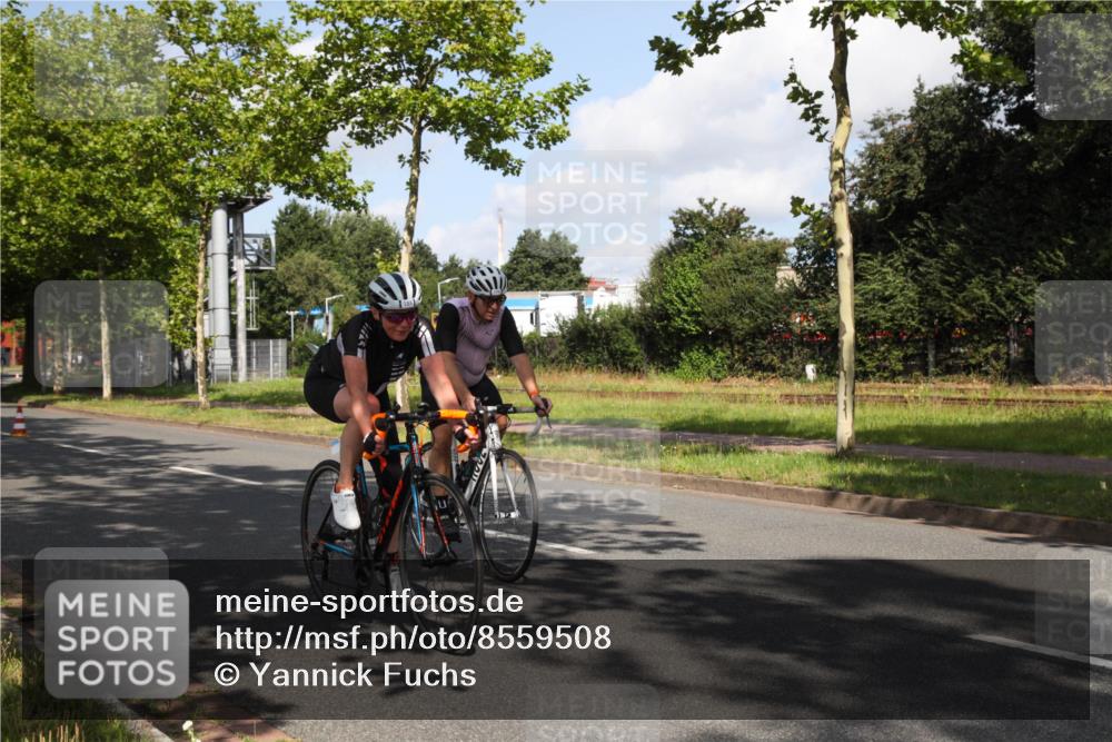 10.08.2025 - GEWOBA Citytriathlon Bremen Yannick Fuchs http://msf.ph/oto/8559508 10.08.2025 10:58:06 Radfahren 1, 125, 143, 185, 443, 445, 453, 472, 493, 513 meine-sportfotos.de