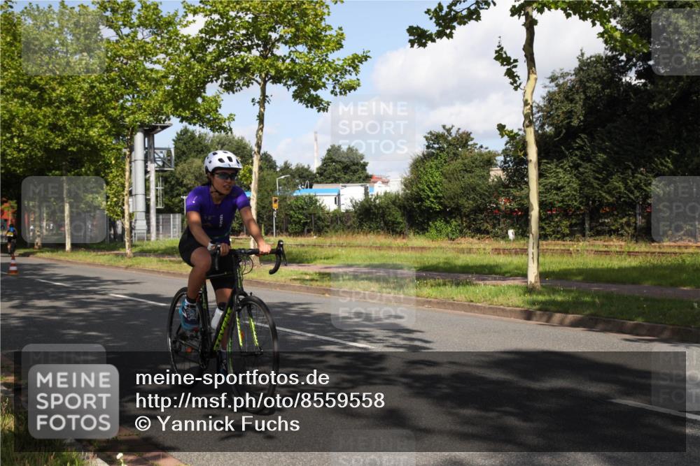 10.08.2025 - GEWOBA Citytriathlon Bremen Yannick Fuchs http://msf.ph/oto/8559558 10.08.2025 10:58:52 Radfahren 57, 191, 450 meine-sportfotos.de