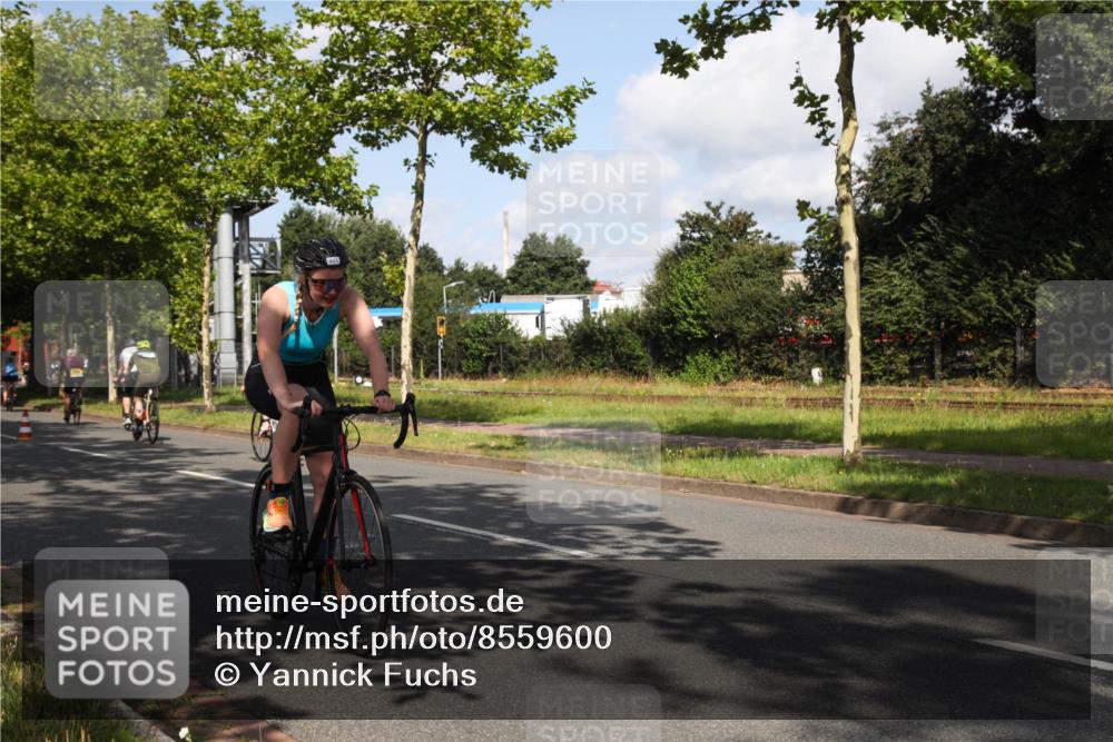 10.08.2025 - GEWOBA Citytriathlon Bremen Yannick Fuchs http://msf.ph/oto/8559600 10.08.2025 10:59:45 Radfahren 47, 59, 141, 417, 463, 475, 498 meine-sportfotos.de