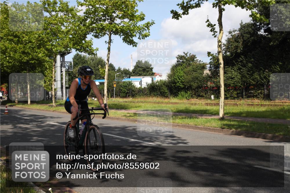 10.08.2025 - GEWOBA Citytriathlon Bremen Yannick Fuchs http://msf.ph/oto/8559602 10.08.2025 10:59:48 Radfahren 47, 59, 141, 417, 463, 475, 498 meine-sportfotos.de