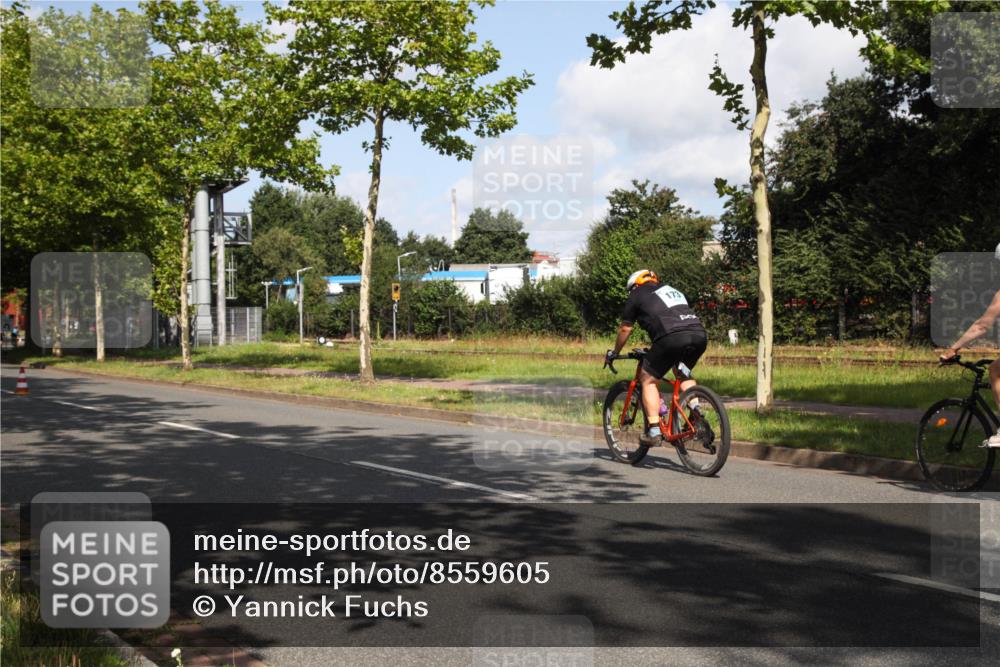 10.08.2025 - GEWOBA Citytriathlon Bremen Yannick Fuchs http://msf.ph/oto/8559605 10.08.2025 10:59:53 Radfahren 47, 59, 141, 197, 201, 417, 475, 498 meine-sportfotos.de