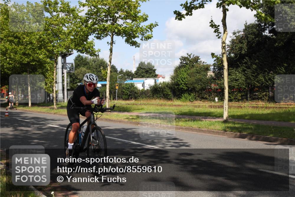 10.08.2025 - GEWOBA Citytriathlon Bremen Yannick Fuchs http://msf.ph/oto/8559610 10.08.2025 10:59:58 Radfahren 47, 141, 197, 201, 417, 475, 482, 498 meine-sportfotos.de