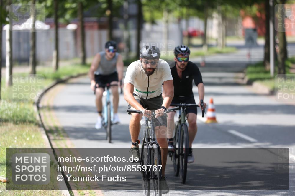 10.08.2025 - GEWOBA Citytriathlon Bremen Yannick Fuchs http://msf.ph/oto/8559767 10.08.2025 14:16:35 Radfahren 31, 57, 63, 64, 121, 144, 152, 173 meine-sportfotos.de