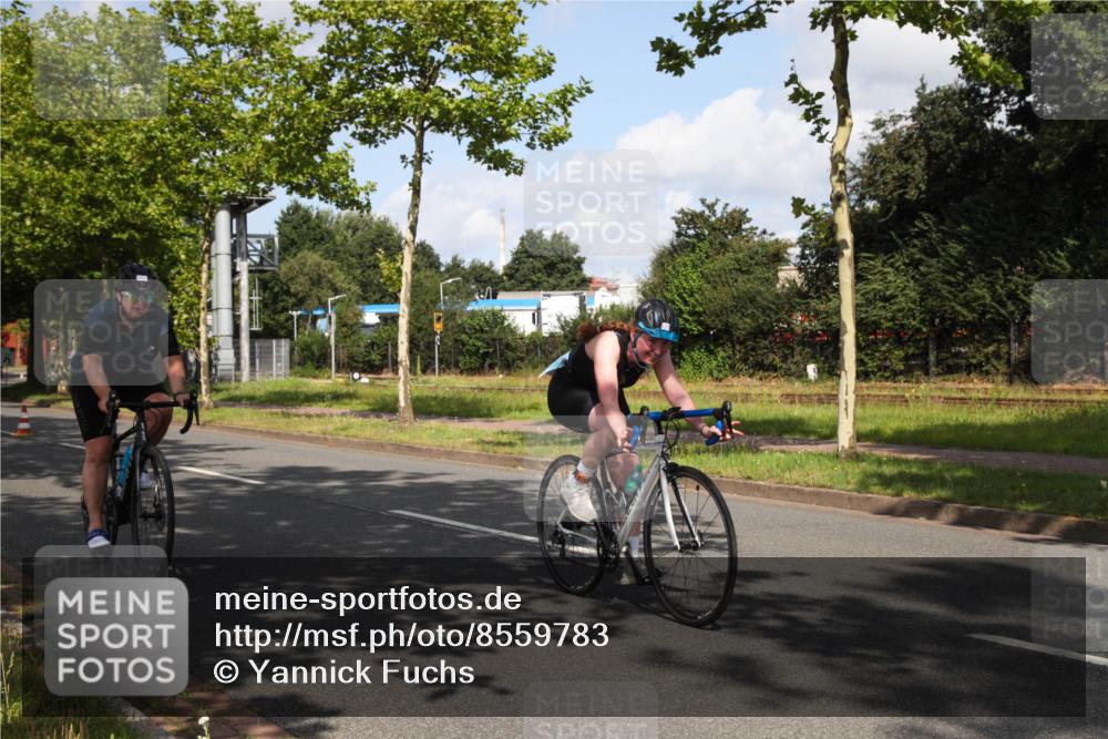 10.08.2025 - GEWOBA Citytriathlon Bremen Yannick Fuchs http://msf.ph/oto/8559783 10.08.2025 11:03:22 Radfahren 27, 55, 175, 177, 189, 415, 496 meine-sportfotos.de