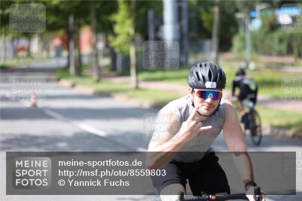 10.08.2025 - GEWOBA Citytriathlon Bremen Yannick Fuchs http://msf.ph/oto/8559803 10.08.2025 14:16:38 Radfahren 31, 41, 57, 64, 121, 144, 152, 173 meine-sportfotos.de