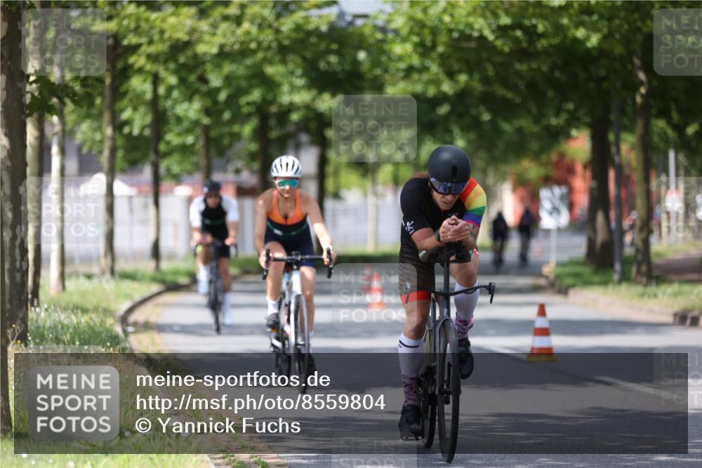 10.08.2025 - GEWOBA Citytriathlon Bremen Yannick Fuchs http://msf.ph/oto/8559804 10.08.2025 12:40:44 Radfahren 606, 672, 723, 785, 802, 829, 848, 870, 879, 921, 1001, 1002, 1024 meine-sportfotos.de