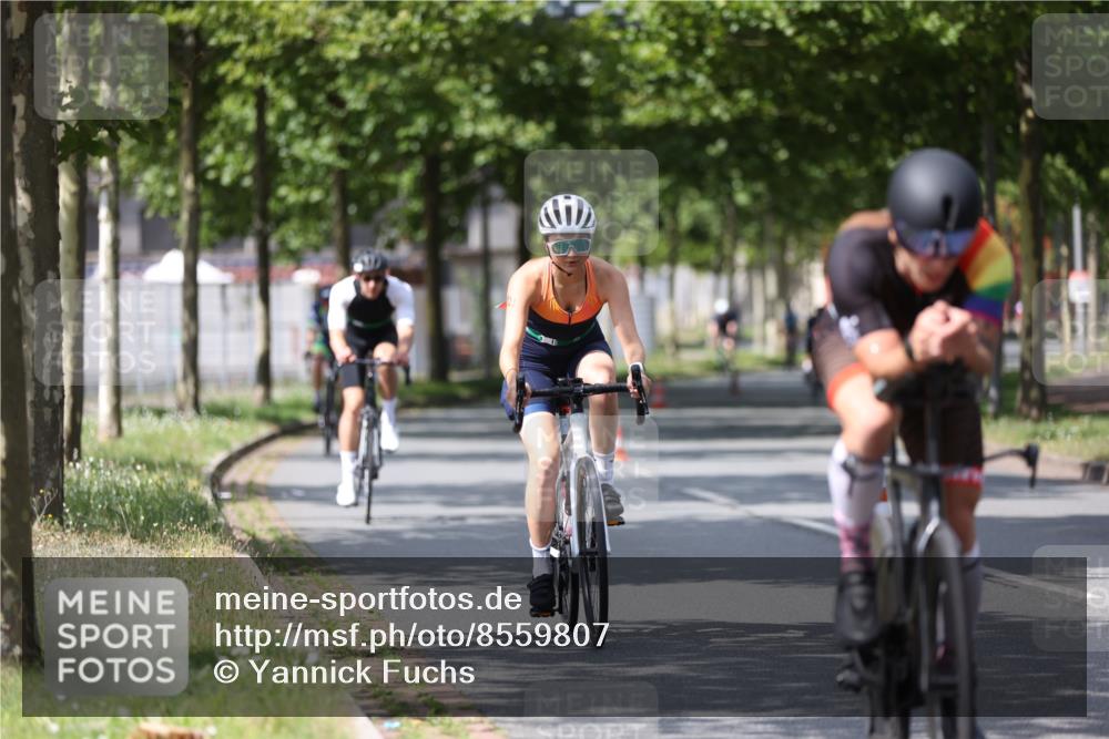 10.08.2025 - GEWOBA Citytriathlon Bremen Yannick Fuchs http://msf.ph/oto/8559807 10.08.2025 12:40:44 Radfahren 606, 672, 723, 785, 802, 829, 848, 870, 879, 921, 1001, 1002, 1024 meine-sportfotos.de