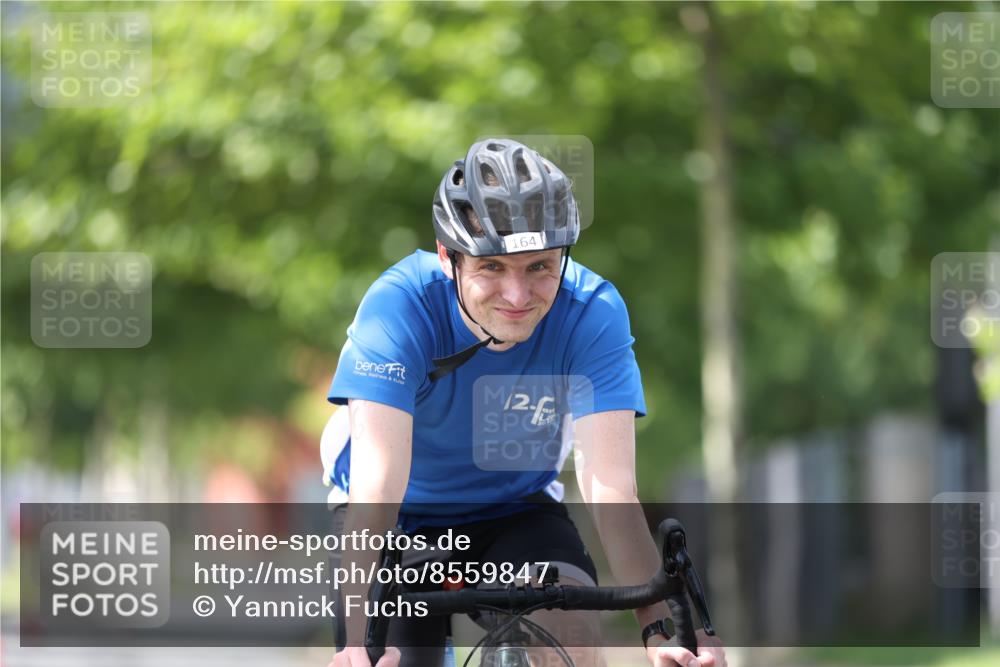 10.08.2025 - GEWOBA Citytriathlon Bremen Yannick Fuchs http://msf.ph/oto/8559847 10.08.2025 14:17:16 Radfahren 58, 136, 164 meine-sportfotos.de