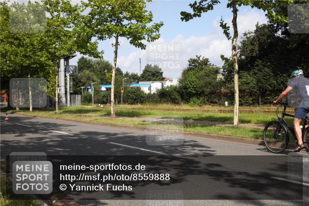 10.08.2025 - GEWOBA Citytriathlon Bremen Yannick Fuchs http://msf.ph/oto/8559888 10.08.2025 11:10:53 Radfahren 465 meine-sportfotos.de