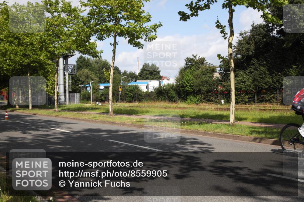 10.08.2025 - GEWOBA Citytriathlon Bremen Yannick Fuchs http://msf.ph/oto/8559905 10.08.2025 11:11:57 Radfahren  meine-sportfotos.de