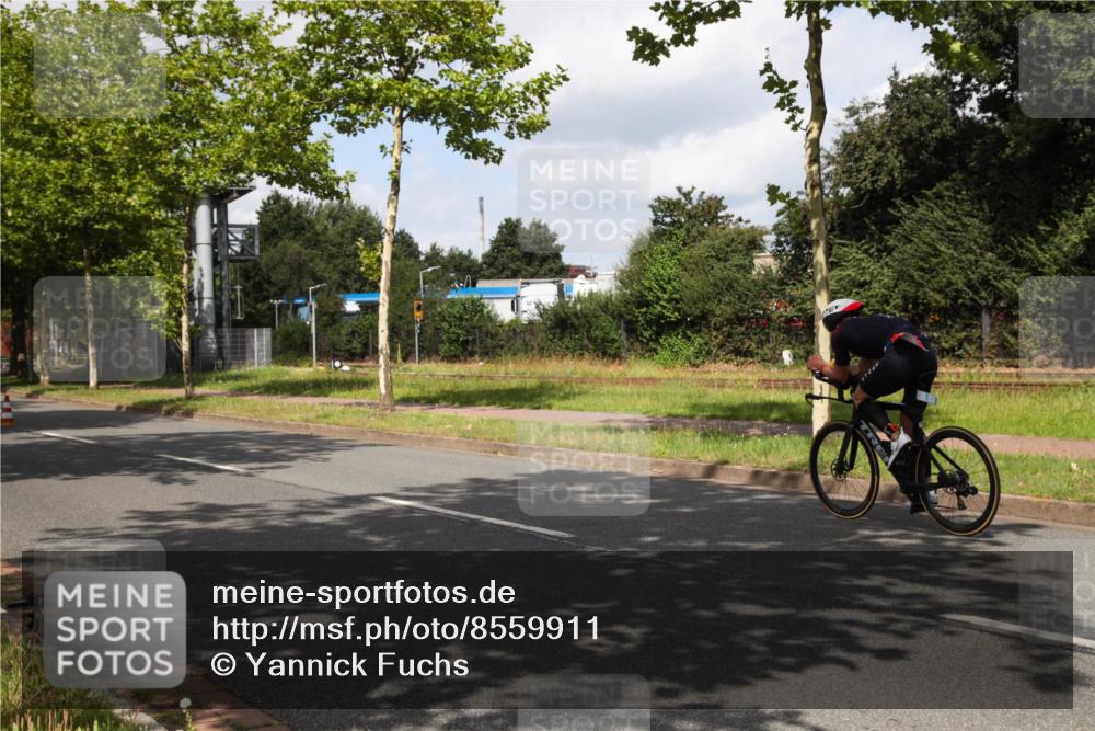 10.08.2025 - GEWOBA Citytriathlon Bremen Yannick Fuchs http://msf.ph/oto/8559911 10.08.2025 11:52:21 Radfahren  meine-sportfotos.de