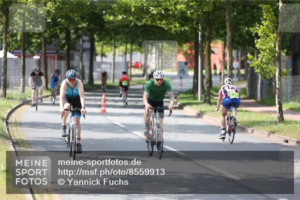 10.08.2025 - GEWOBA Citytriathlon Bremen Yannick Fuchs http://msf.ph/oto/8559913 10.08.2025 14:17:54 Radfahren 51, 91, 240, 263 meine-sportfotos.de
