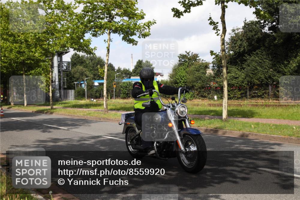 10.08.2025 - GEWOBA Citytriathlon Bremen Yannick Fuchs http://msf.ph/oto/8559920 10.08.2025 11:52:35 Radfahren 554 meine-sportfotos.de