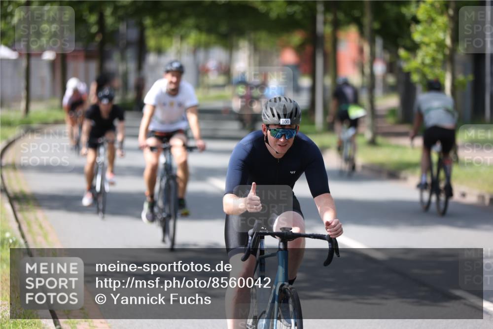 10.08.2025 - GEWOBA Citytriathlon Bremen Yannick Fuchs http://msf.ph/oto/8560042 10.08.2025 14:18:26 Radfahren 47, 75, 94, 100, 131, 147, 255, 295, 314 meine-sportfotos.de