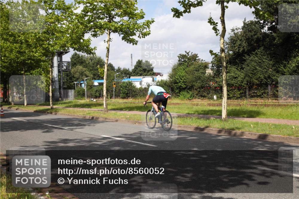10.08.2025 - GEWOBA Citytriathlon Bremen Yannick Fuchs http://msf.ph/oto/8560052 10.08.2025 12:01:11 Radfahren 579 meine-sportfotos.de