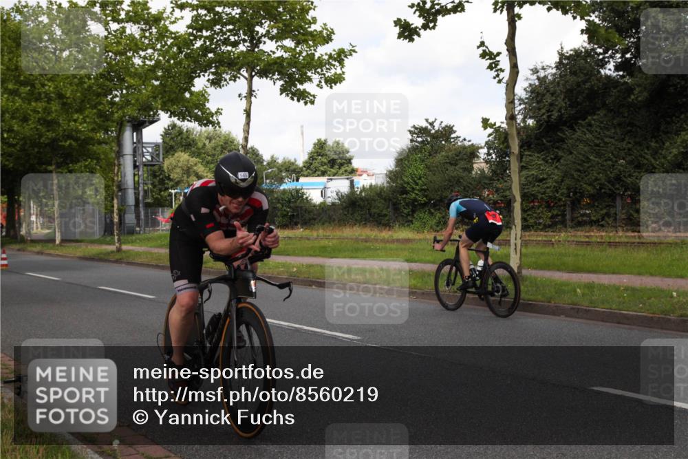 10.08.2025 - GEWOBA Citytriathlon Bremen Yannick Fuchs http://msf.ph/oto/8560219 10.08.2025 12:04:05 Radfahren 563, 565, 570, 599, 631, 665 meine-sportfotos.de