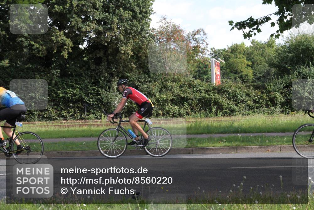 10.08.2025 - GEWOBA Citytriathlon Bremen Yannick Fuchs http://msf.ph/oto/8560220 10.08.2025 10:37:51 Radfahren 49, 69, 123, 375, 402, 458, 474, 501 meine-sportfotos.de