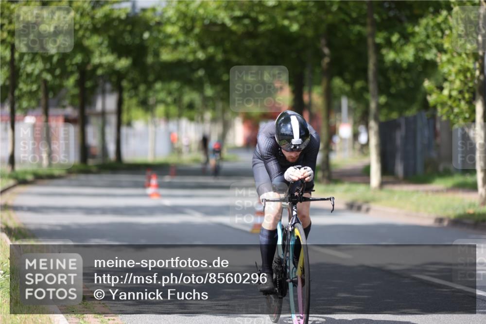 10.08.2025 - GEWOBA Citytriathlon Bremen Yannick Fuchs http://msf.ph/oto/8560296 10.08.2025 12:42:04 Radfahren 698, 923, 926, 1003 meine-sportfotos.de