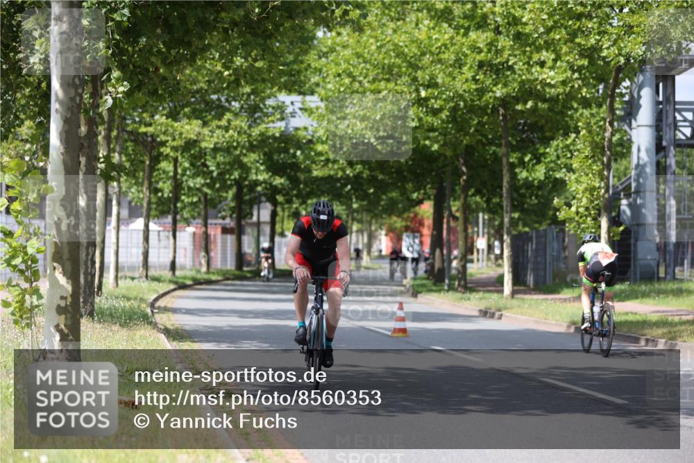 10.08.2025 - GEWOBA Citytriathlon Bremen Yannick Fuchs http://msf.ph/oto/8560353 10.08.2025 12:42:17 Radfahren 595, 613, 698, 754, 1003 meine-sportfotos.de