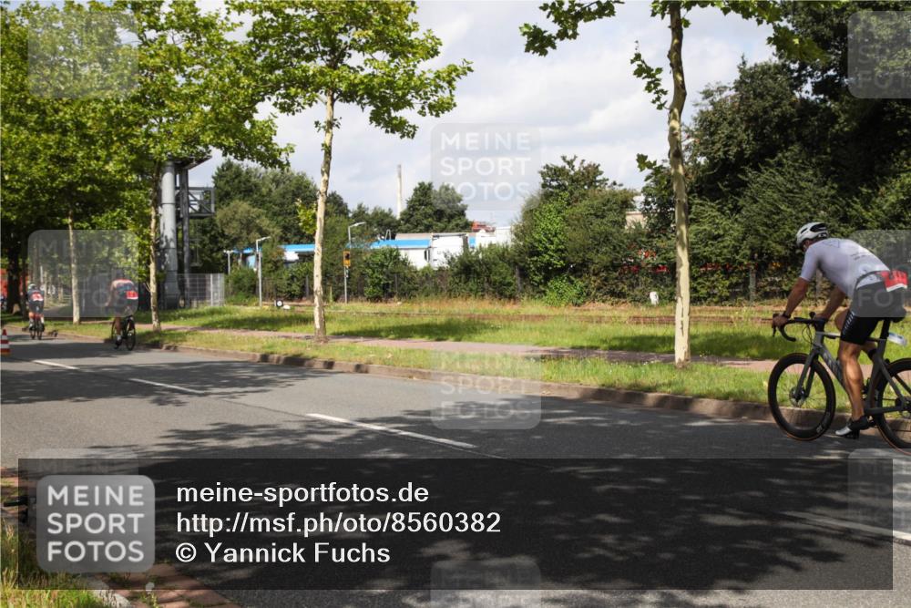 10.08.2025 - GEWOBA Citytriathlon Bremen Yannick Fuchs http://msf.ph/oto/8560382 10.08.2025 12:06:55 Radfahren 613 meine-sportfotos.de