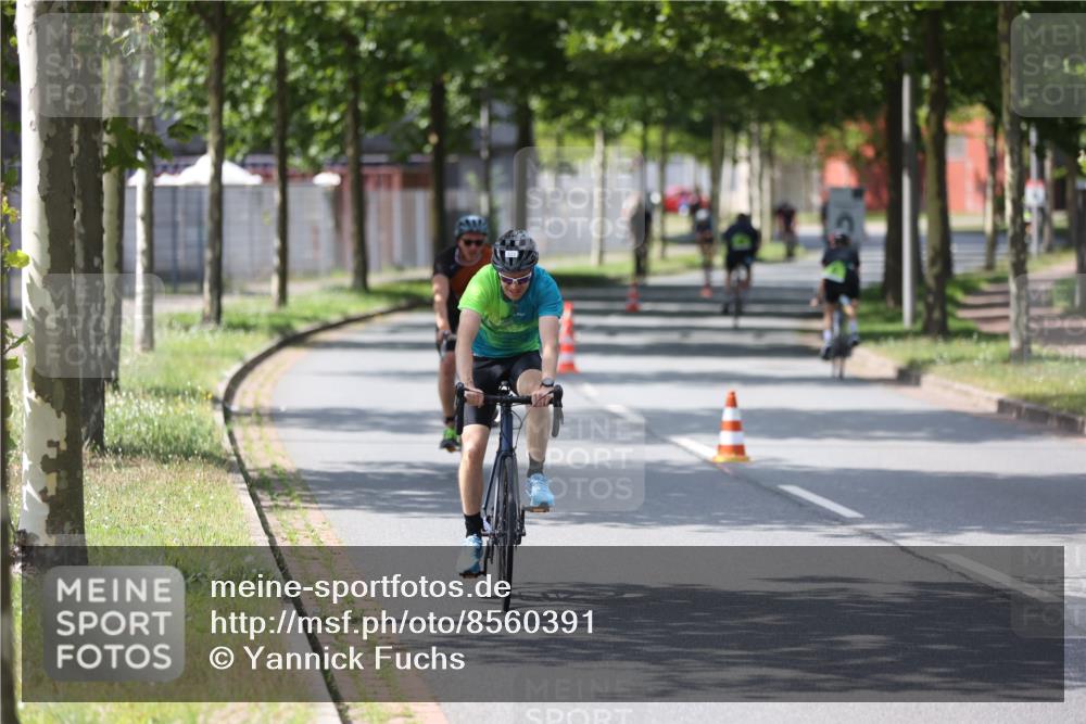 10.08.2025 - GEWOBA Citytriathlon Bremen Yannick Fuchs http://msf.ph/oto/8560391 10.08.2025 14:19:06 Radfahren 101, 116, 126, 139, 162, 201, 254, 261, 264 meine-sportfotos.de