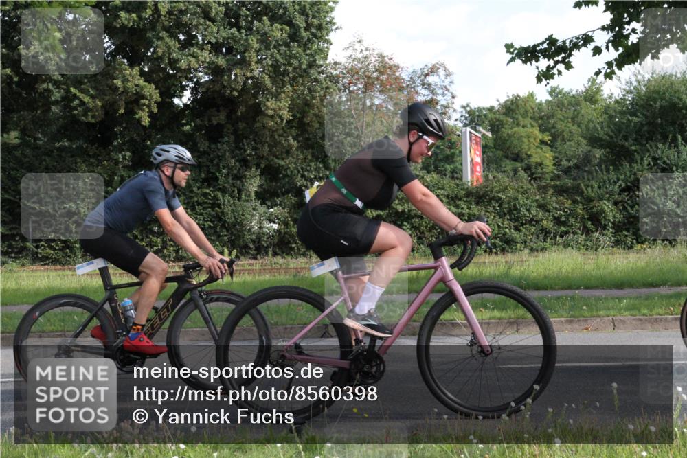 10.08.2025 - GEWOBA Citytriathlon Bremen Yannick Fuchs http://msf.ph/oto/8560398 10.08.2025 10:38:18 Radfahren 5, 19, 93, 101, 207, 247, 391, 463, 482 meine-sportfotos.de