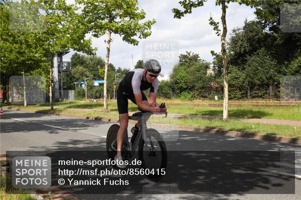 10.08.2025 - GEWOBA Citytriathlon Bremen Yannick Fuchs http://msf.ph/oto/8560415 10.08.2025 12:07:22 Radfahren 623, 650, 786, 815, 831 meine-sportfotos.de