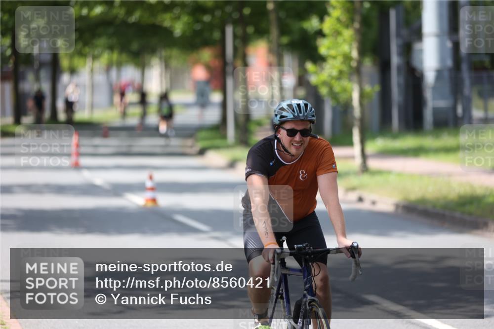 10.08.2025 - GEWOBA Citytriathlon Bremen Yannick Fuchs http://msf.ph/oto/8560421 10.08.2025 14:19:09 Radfahren 101, 116, 124, 126, 139, 162, 201, 254, 261, 264 meine-sportfotos.de