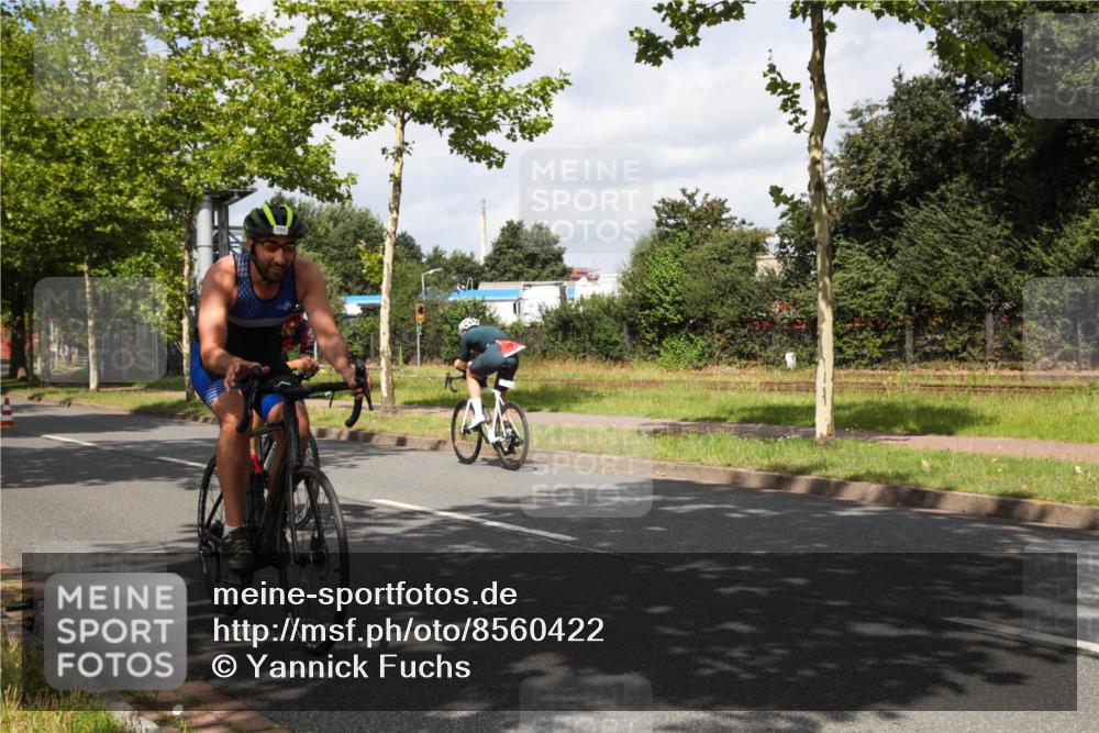 10.08.2025 - GEWOBA Citytriathlon Bremen Yannick Fuchs http://msf.ph/oto/8560422 10.08.2025 12:07:26 Radfahren 650, 740, 786, 815, 831 meine-sportfotos.de