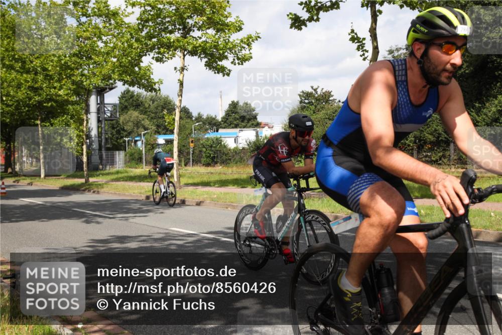 10.08.2025 - GEWOBA Citytriathlon Bremen Yannick Fuchs http://msf.ph/oto/8560426 10.08.2025 12:07:26 Radfahren 650, 740, 786, 815, 831 meine-sportfotos.de
