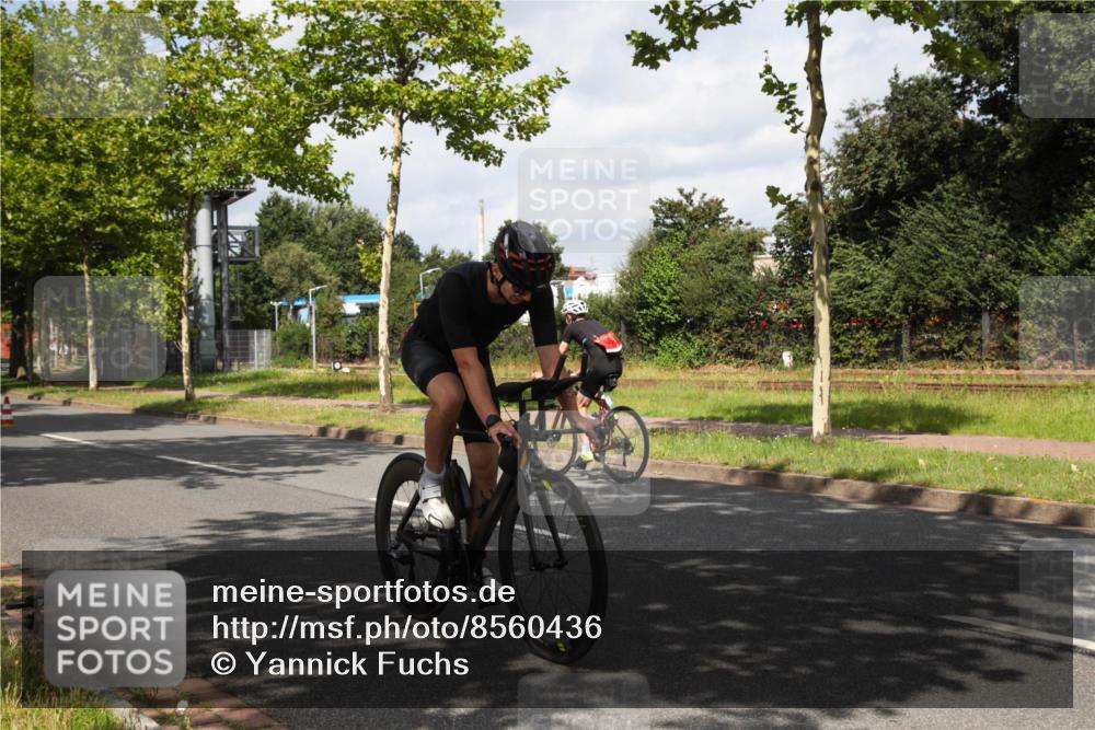 10.08.2025 - GEWOBA Citytriathlon Bremen Yannick Fuchs http://msf.ph/oto/8560436 10.08.2025 12:07:32 Radfahren 559, 650, 693, 705, 706, 721, 740, 786, 815, 831 meine-sportfotos.de