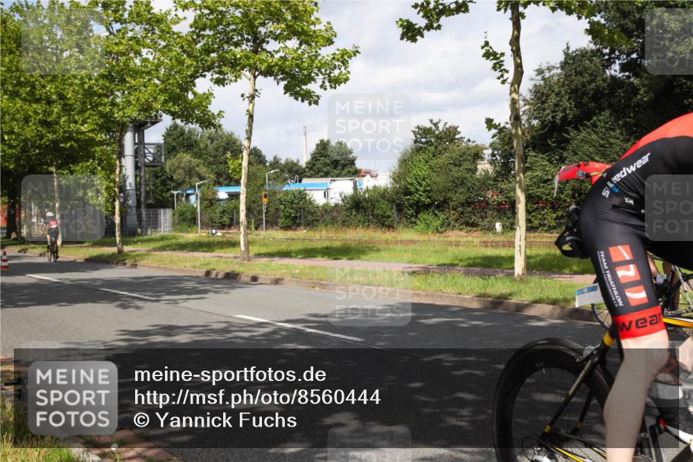 10.08.2025 - GEWOBA Citytriathlon Bremen Yannick Fuchs http://msf.ph/oto/8560444 10.08.2025 12:07:34 Radfahren 559, 646, 650, 693, 705, 706, 721, 740, 786, 815, 831, 879 meine-sportfotos.de