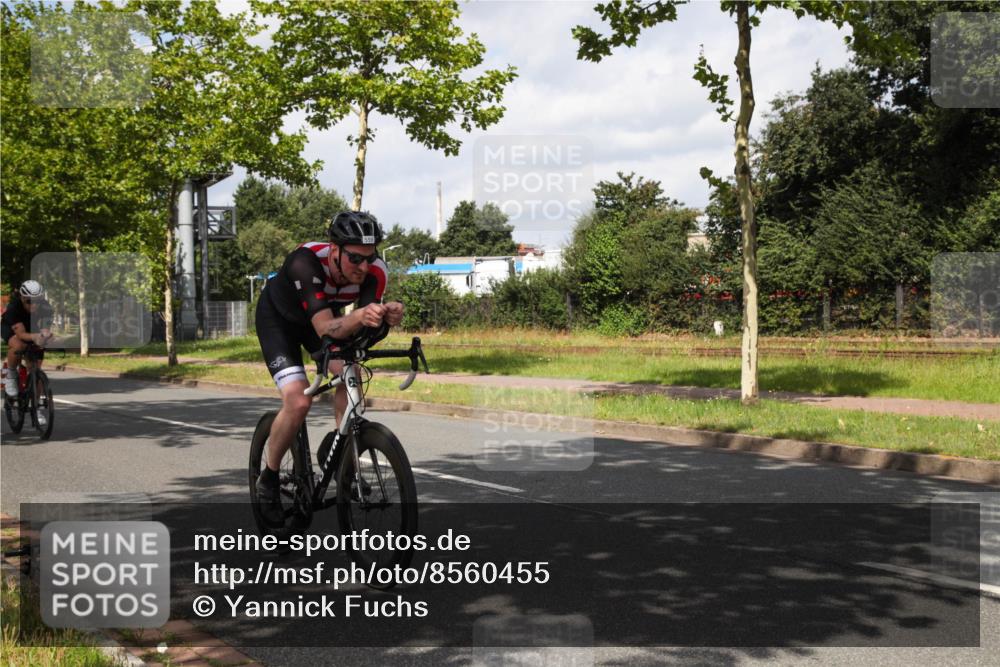 10.08.2025 - GEWOBA Citytriathlon Bremen Yannick Fuchs http://msf.ph/oto/8560455 10.08.2025 12:07:41 Radfahren 559, 609, 646, 650, 660, 693, 705, 706, 721, 723, 740, 815, 879 meine-sportfotos.de