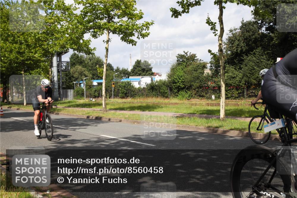10.08.2025 - GEWOBA Citytriathlon Bremen Yannick Fuchs http://msf.ph/oto/8560458 10.08.2025 12:07:42 Radfahren 559, 609, 646, 650, 660, 693, 705, 706, 721, 723, 740, 815, 879 meine-sportfotos.de
