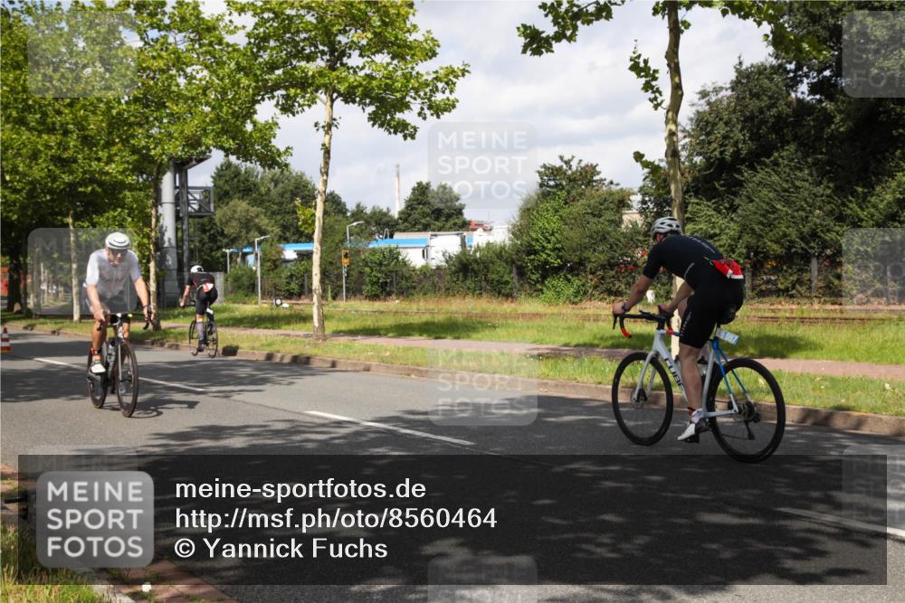 10.08.2025 - GEWOBA Citytriathlon Bremen Yannick Fuchs http://msf.ph/oto/8560464 10.08.2025 12:07:44 Radfahren 559, 609, 646, 650, 660, 693, 705, 706, 721, 723, 740, 879 meine-sportfotos.de