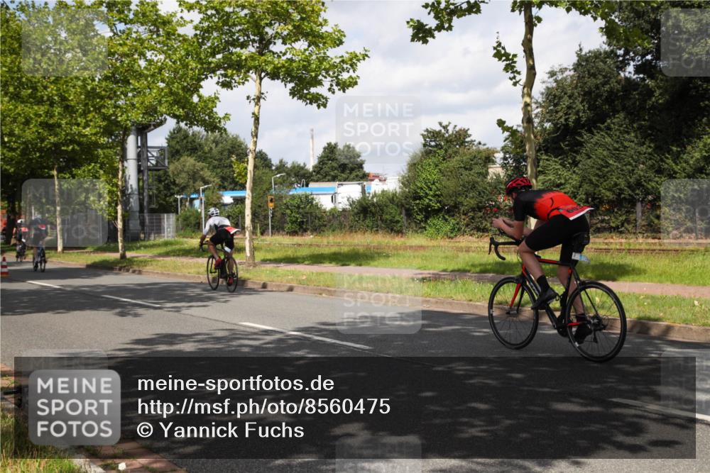 10.08.2025 - GEWOBA Citytriathlon Bremen Yannick Fuchs http://msf.ph/oto/8560475 10.08.2025 12:07:46 Radfahren 559, 609, 646, 660, 693, 696, 698, 705, 706, 721, 723, 740, 879 meine-sportfotos.de