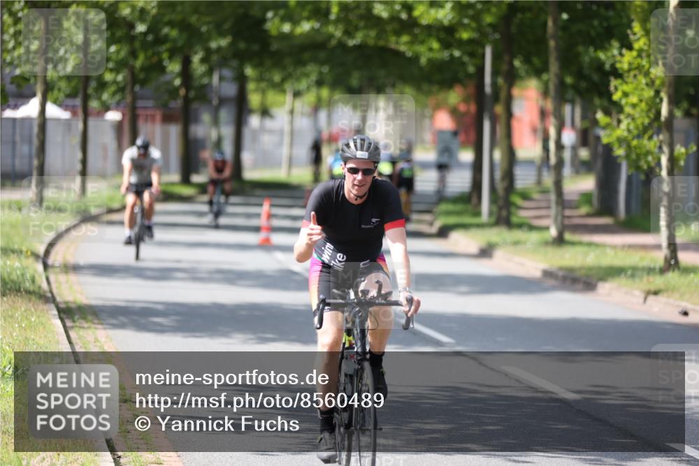 10.08.2025 - GEWOBA Citytriathlon Bremen Yannick Fuchs http://msf.ph/oto/8560489 10.08.2025 14:19:19 Radfahren 124, 126, 162, 201, 227, 239, 254 meine-sportfotos.de