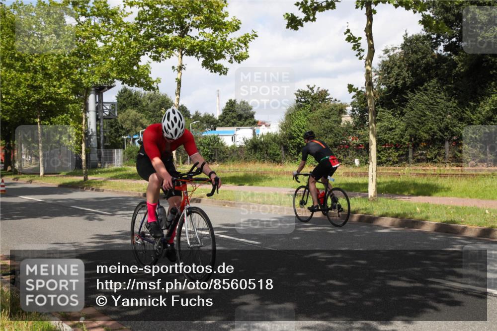 10.08.2025 - GEWOBA Citytriathlon Bremen Yannick Fuchs http://msf.ph/oto/8560518 10.08.2025 12:08:09 Radfahren 574, 595, 696, 698 meine-sportfotos.de