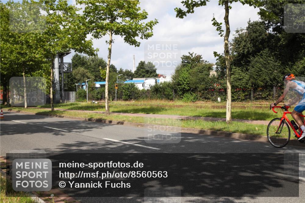 10.08.2025 - GEWOBA Citytriathlon Bremen Yannick Fuchs http://msf.ph/oto/8560563 10.08.2025 12:08:34 Radfahren 597, 603, 608, 661, 672, 677, 737, 797 meine-sportfotos.de