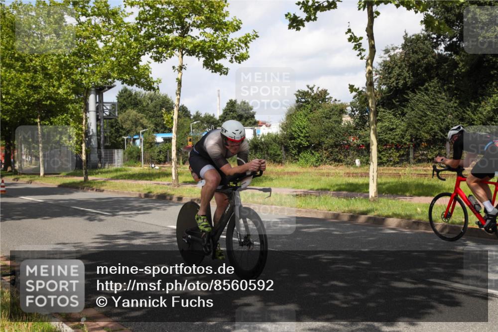 10.08.2025 - GEWOBA Citytriathlon Bremen Yannick Fuchs http://msf.ph/oto/8560592 10.08.2025 12:08:47 Radfahren 608, 619, 672, 677, 684, 737, 797, 850, 883 meine-sportfotos.de